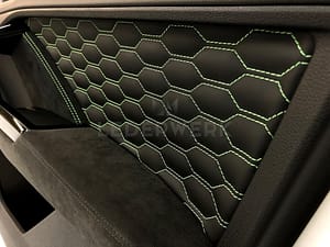 23 Audi RSQ3 Türverkleidungen Leder Wabendesign grün 13
